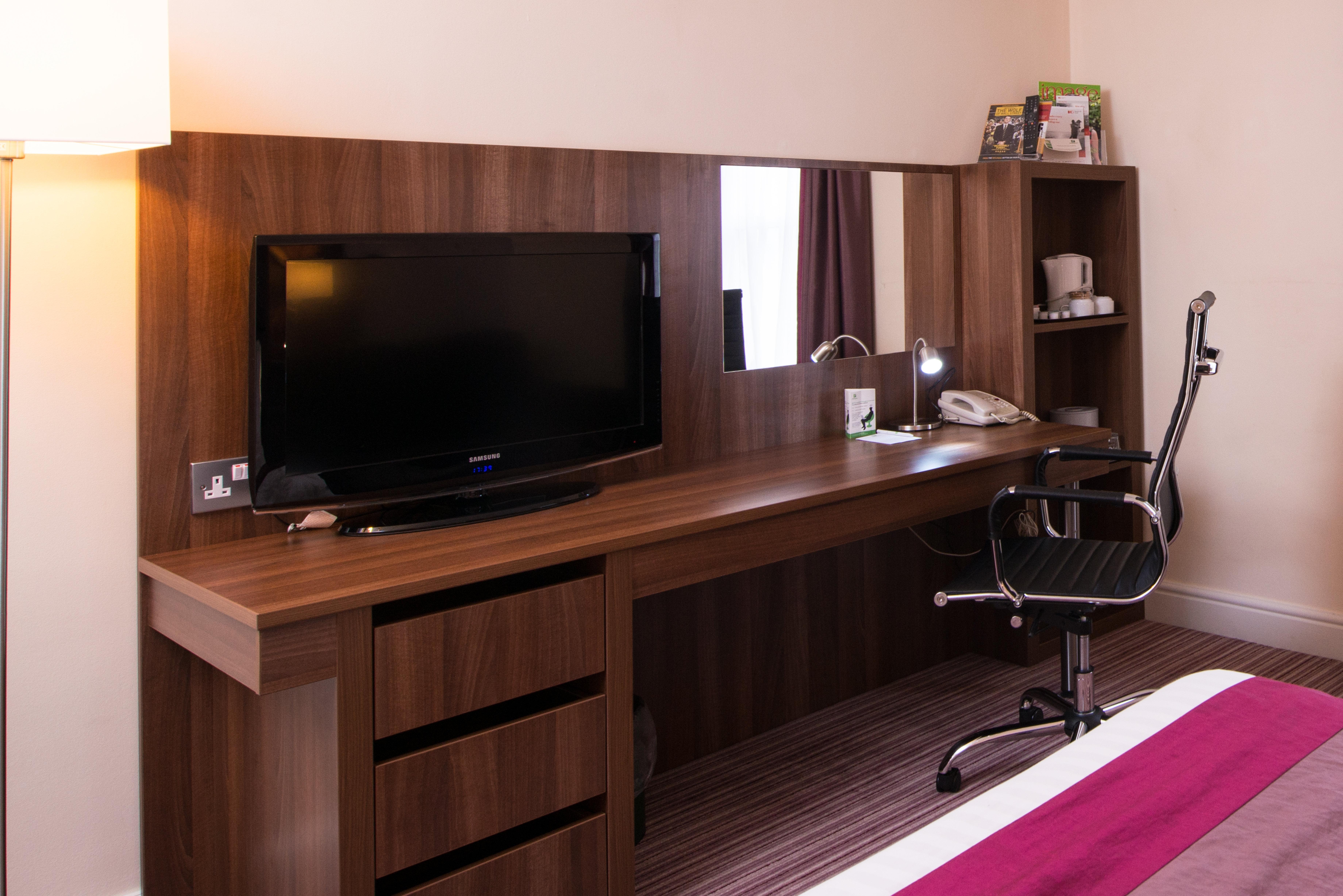 East M1 Junc 14 By Ihg 4* Milton Keynes