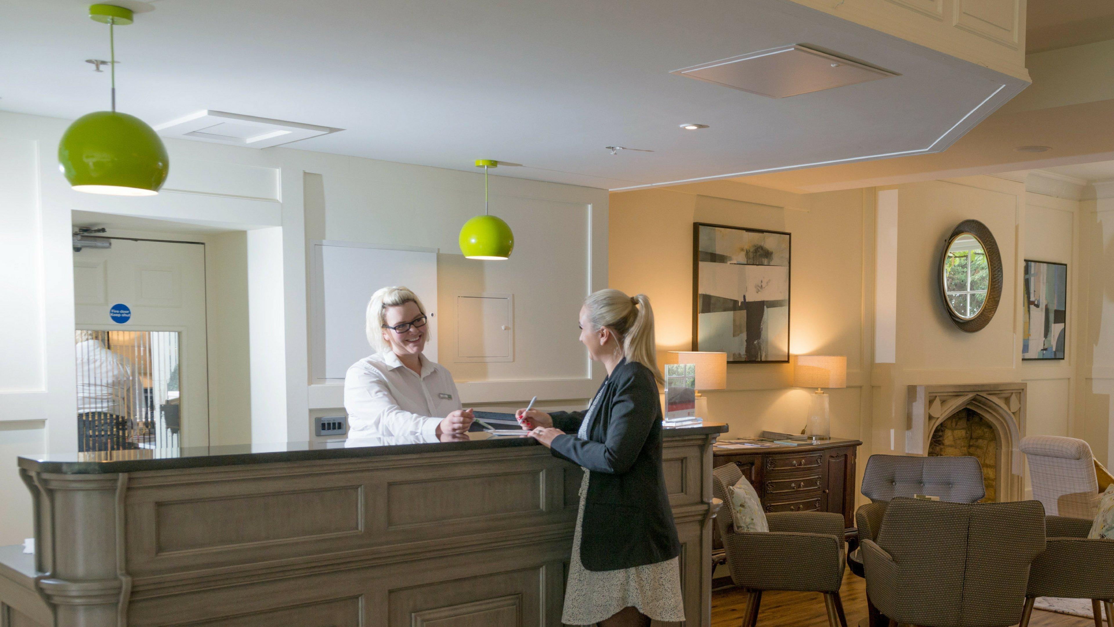 East M1 Junc 14 By Ihg Hotel