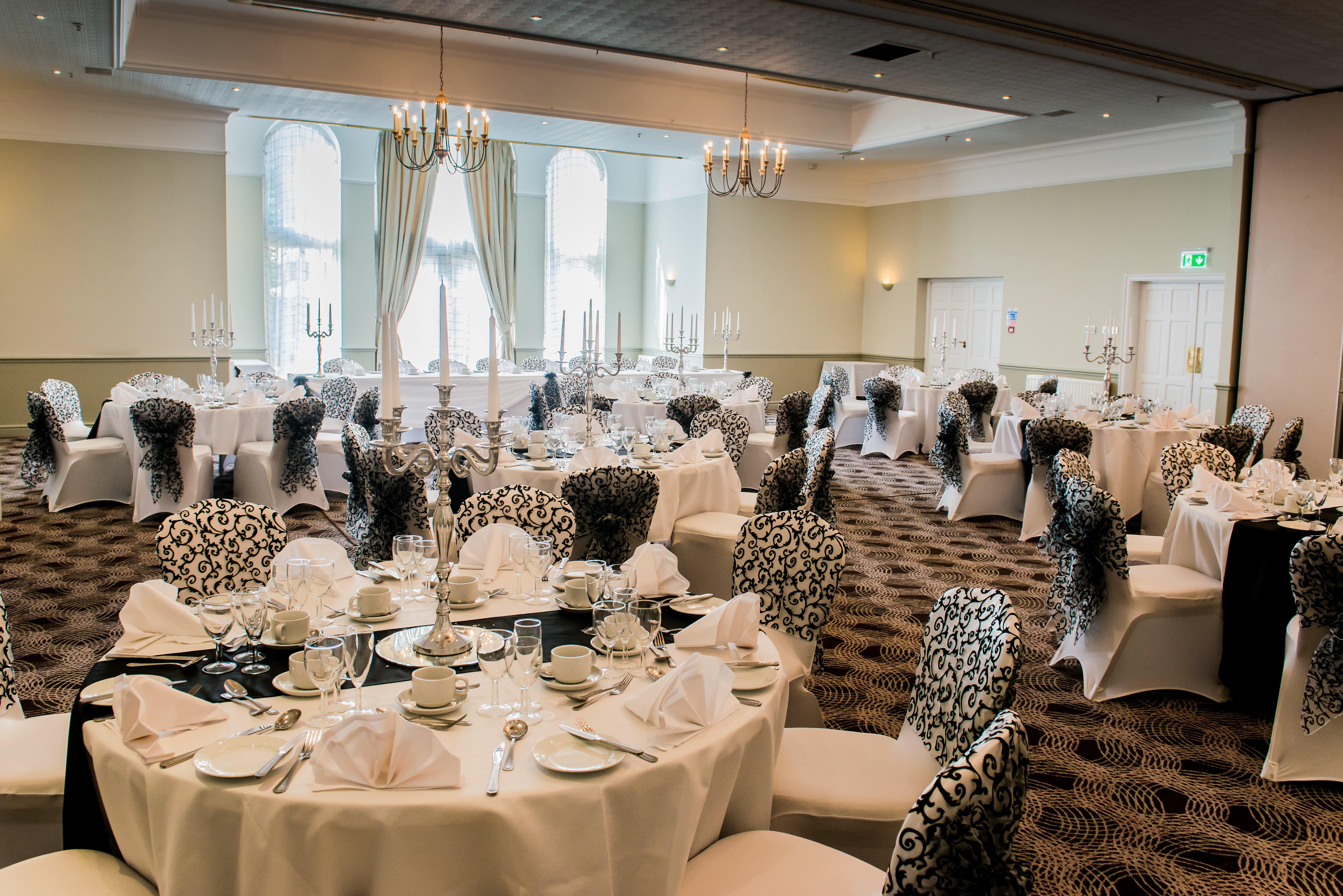 Hotel East M1 Junc 14 By Ihg 4*