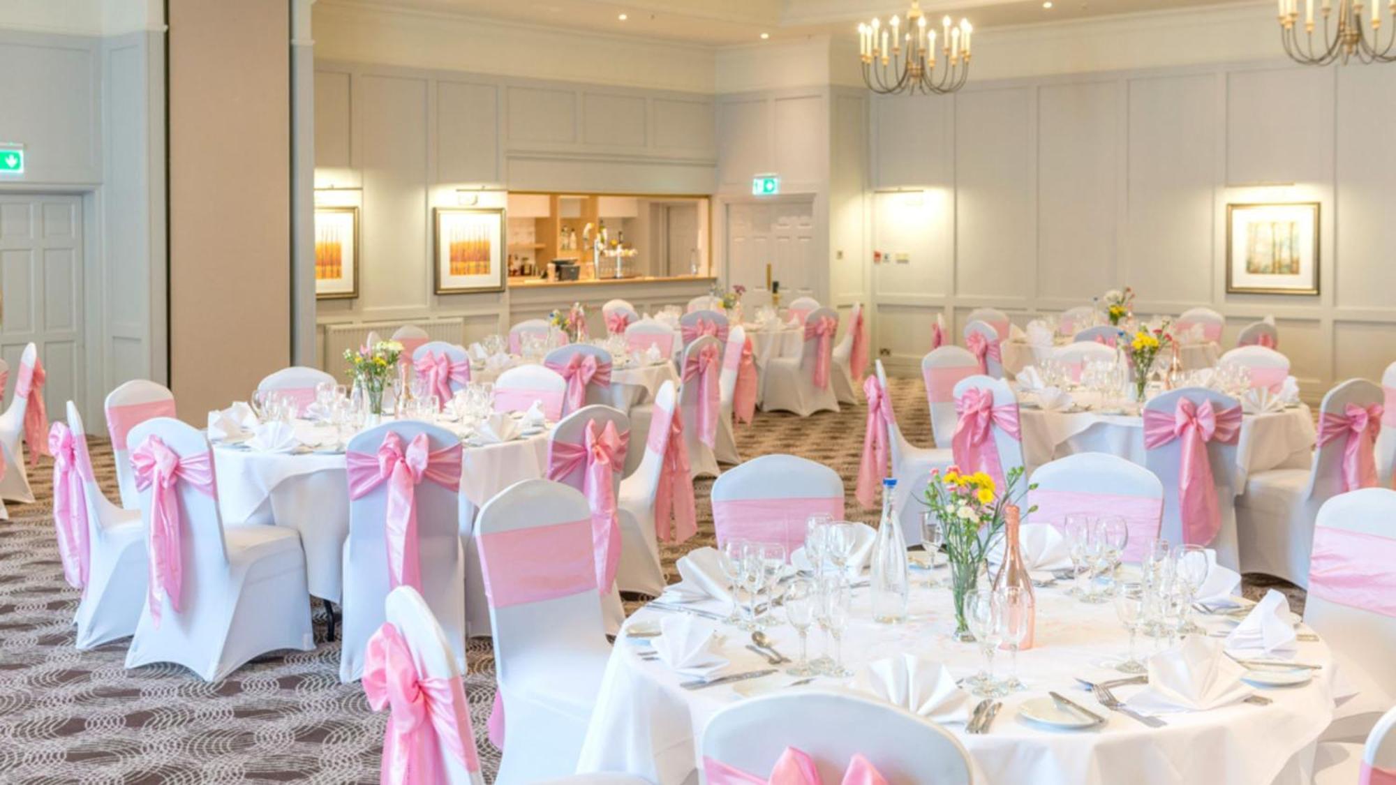 Hotel East M1 Junc 14 By Ihg