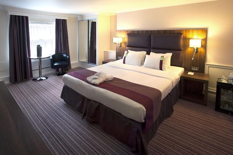 East M1 Junc 14 By Ihg Milton Keynes